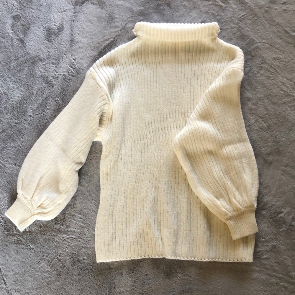 WHITE MOCK // white mock turtleneck ribbed sweater